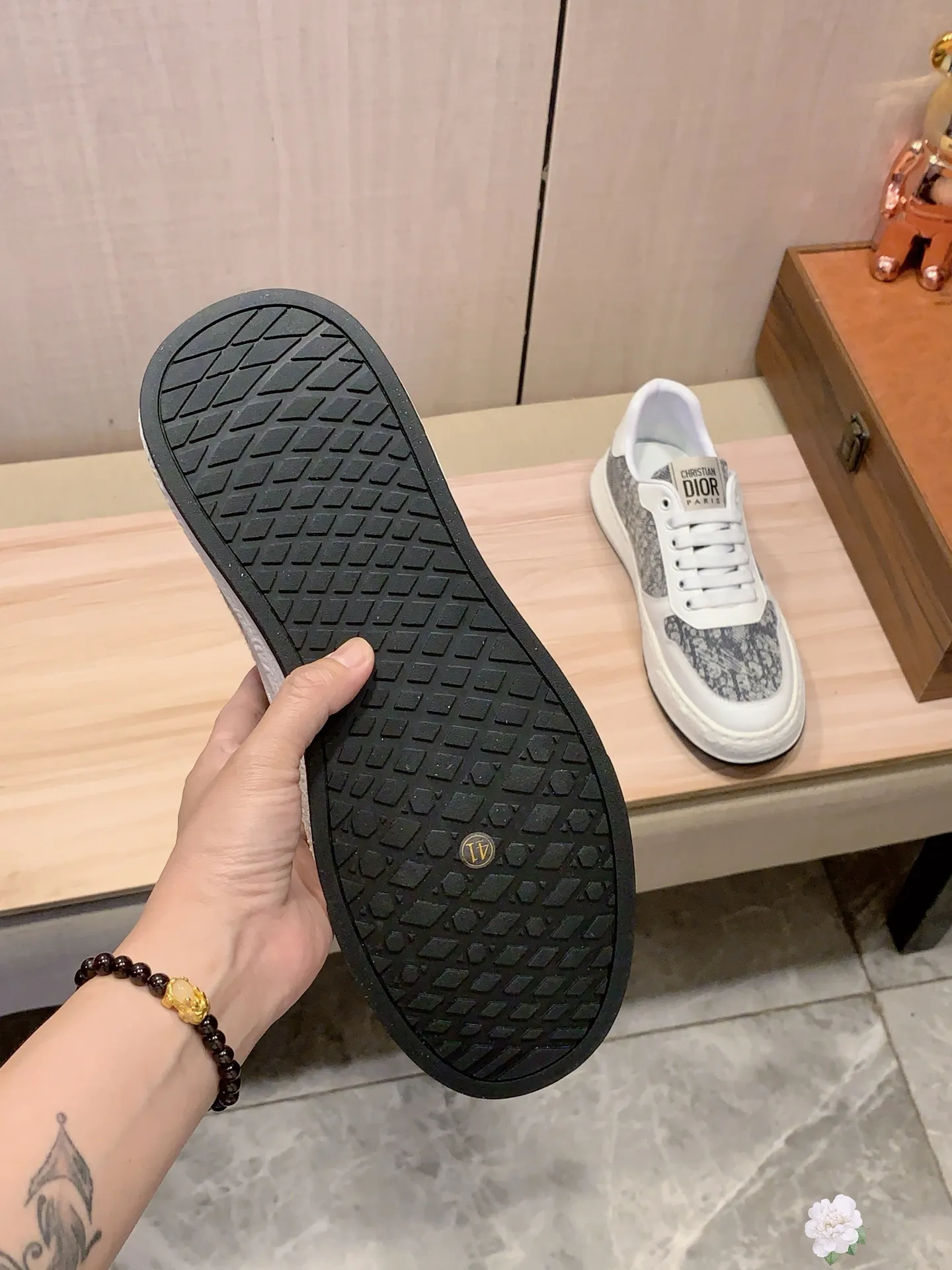 Men's men's shoes💰420💰💰🎩🎩[Lightning][Lightning] "Dior DIOR*" The latest • popular casual shoes, top brand [seduce] luxury ~ purchasing agency, top ~ quality. [Strong] The upper is made of imported breathable cowhide with fabric material ➕ Breathable sheepskin feet (•) and fine workmanship. The original stylish and stylish soft rubber wear-resistant and non-slip outsole is light and comfortable on the feet. The real thing looks better in real photos. No. 122: code: 38-44, 2️⃣ colors selected